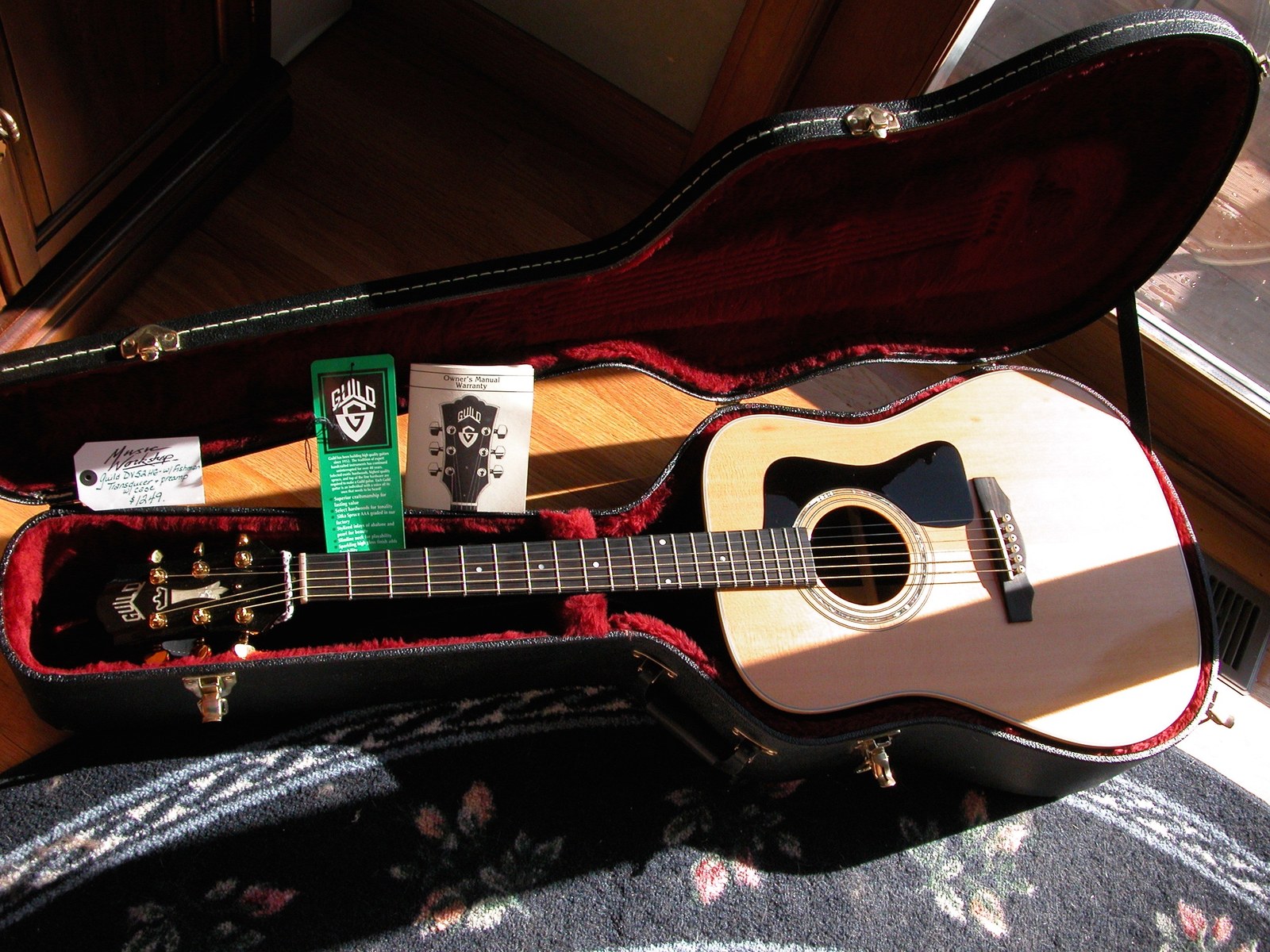1992 Guild DV-52 — in case with Music Workshop price tag, Guild hangtag and owner's manual